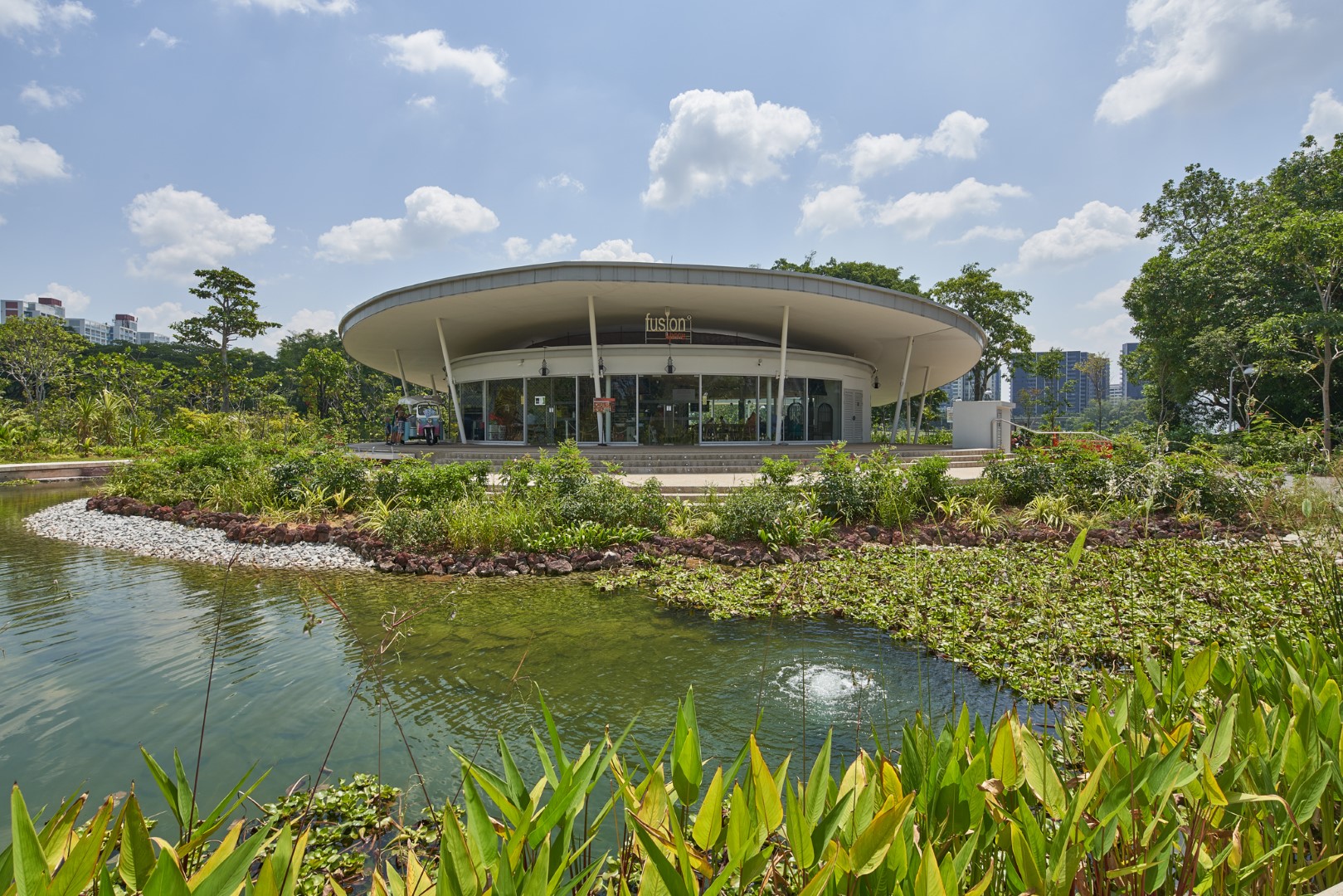 Experience Dining in the Park at Lakeside Gardens, Jurong Lake Gardens, Singapore