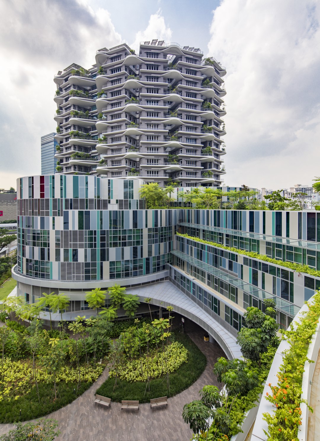 Ng Teng Fong Hospital, Singapore is connected to nearby shopping malls and facilities, enhancing its value and connectivity